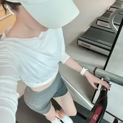 梁彤芳
